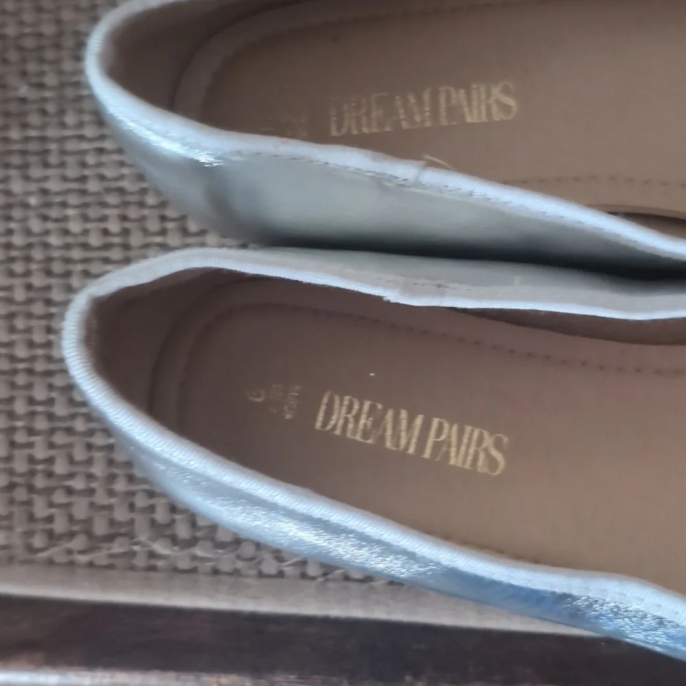 Dream Pairs Girls Size 9 Silver Slip-On Ballet Flats w/ Bow Accent